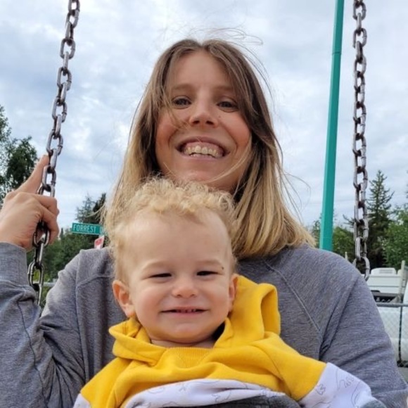 Meet your Posher, Rachel - Picture 1 of 1